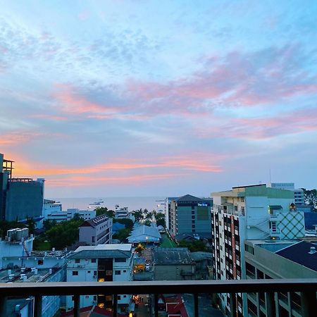 The Base Seaview Holiday Inn Pattaya Cameră foto